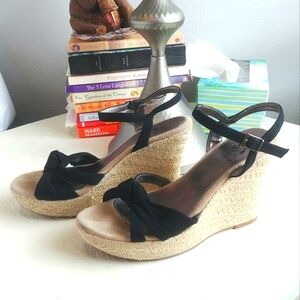MIA2 strappy summer platform wedge with Bow & black woven fabric size US 7.5
